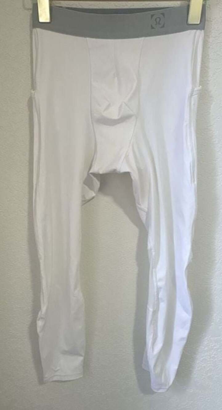 Lululemon White 3/4-Length Compression Leggings with Grey Waistband, Size 6
